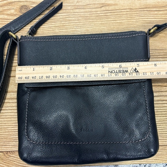 Fossil Aida Small Black Leather Crossbody - Picture 9 of 10